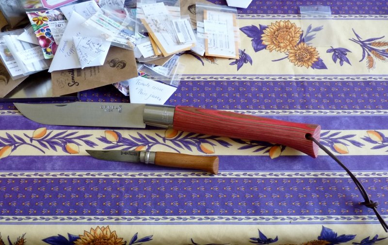 Grand Opinel n° 13 lamellé bouleau rouge 002 (800x505).jpg