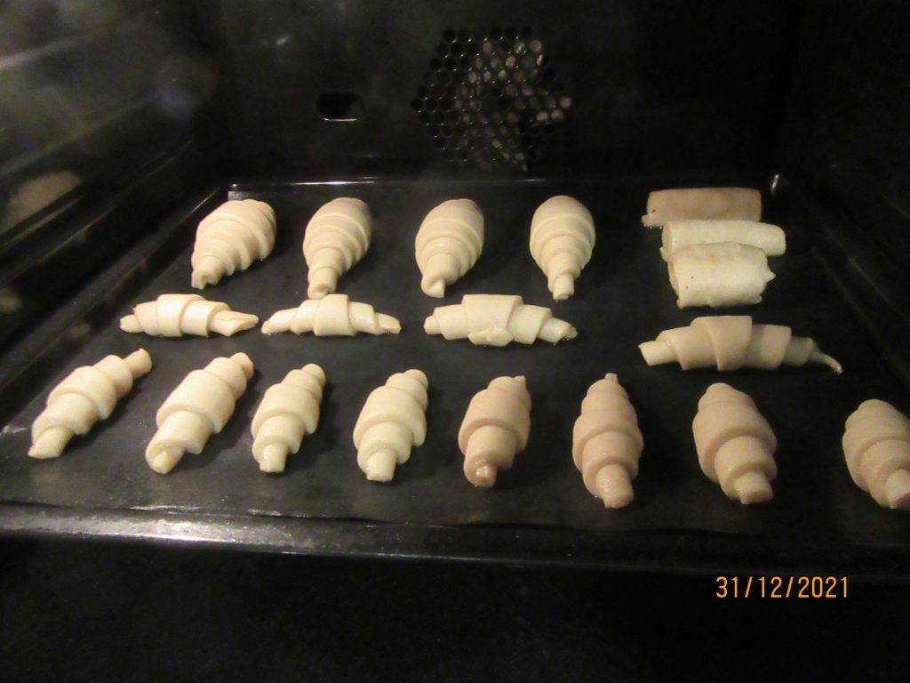 croissant leve.jpeg