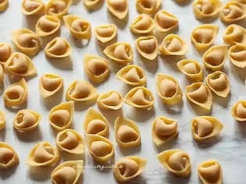 Tortellini-fatti-in-casa-630x472.jpg