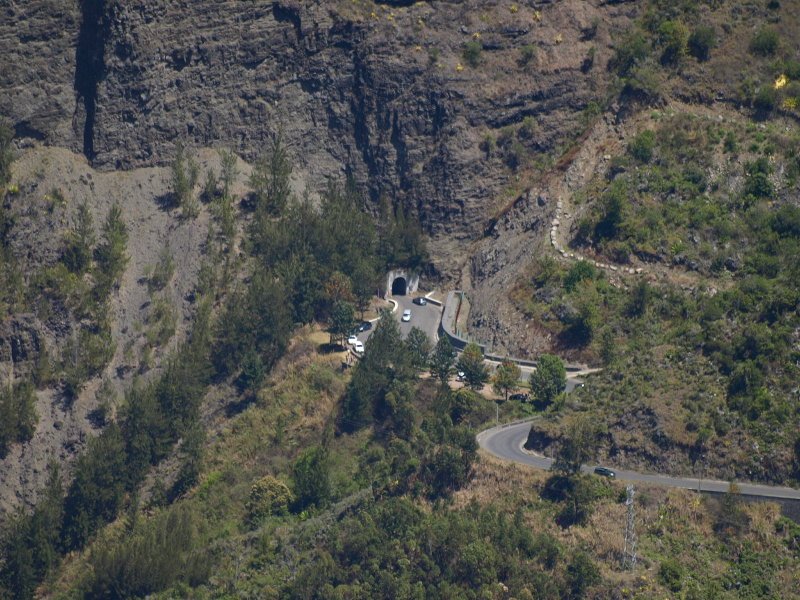 tunnel cilaos.jpg